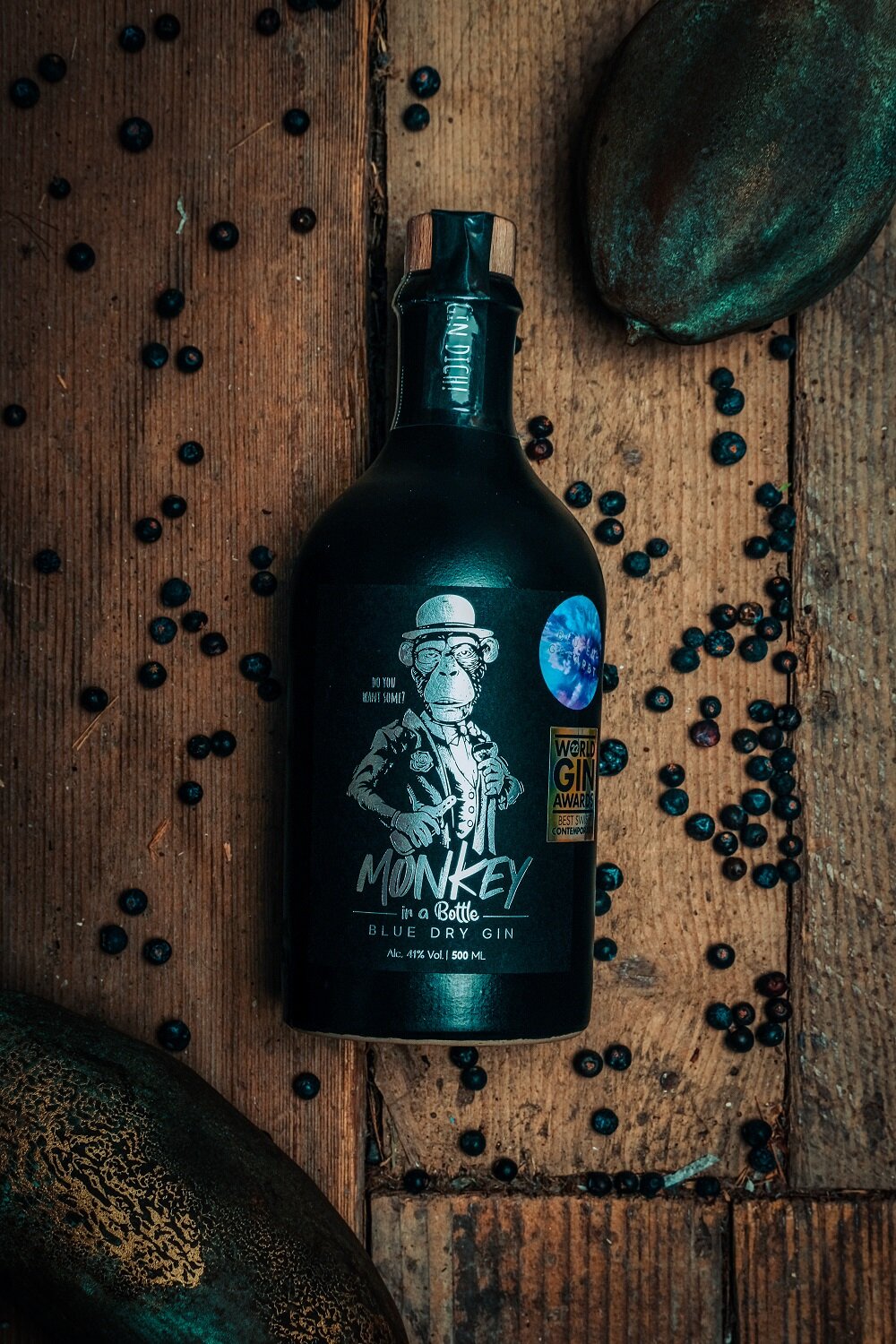 Monkey in a bottle - Aarauer Gin, gross